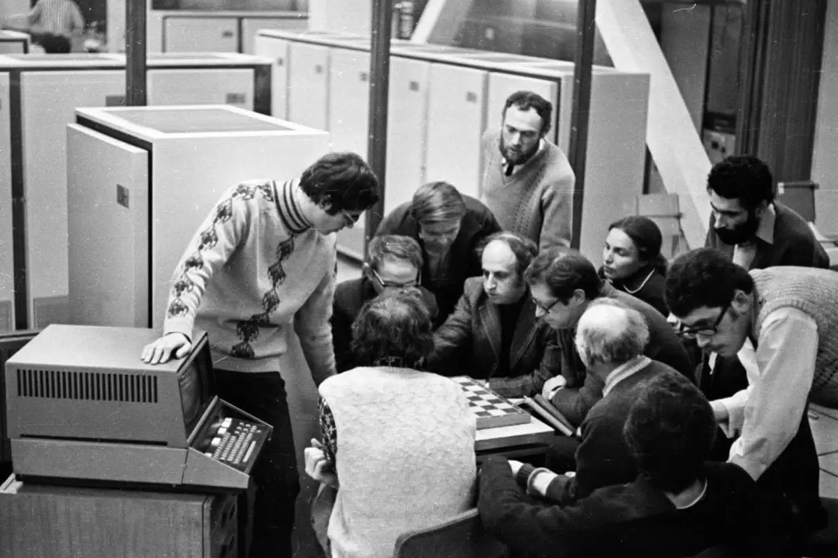 1974 год, первый чемпионат мира по шахматам среди компьютерных программ.